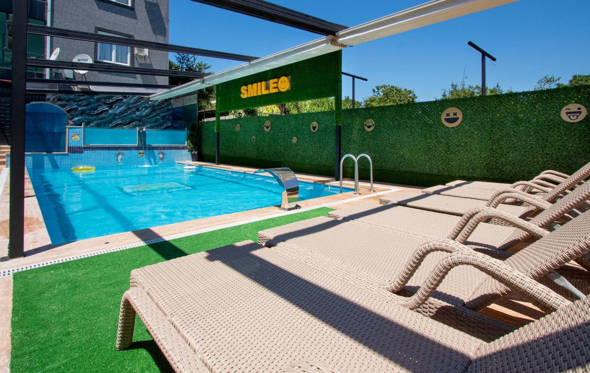 Hotel Smile Kobuleti Exteriér fotografie