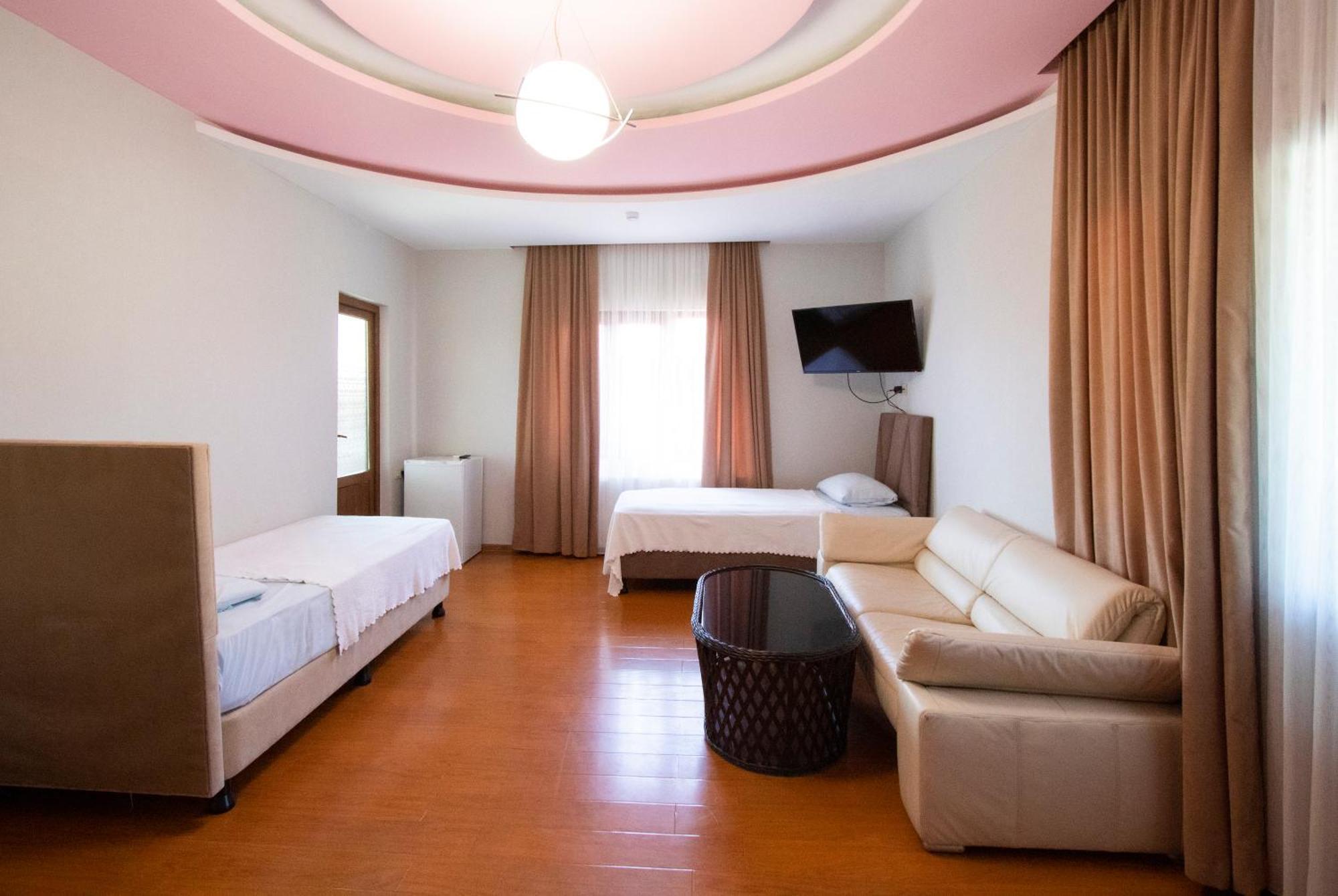Hotel Smile Kobuleti Exteriér fotografie